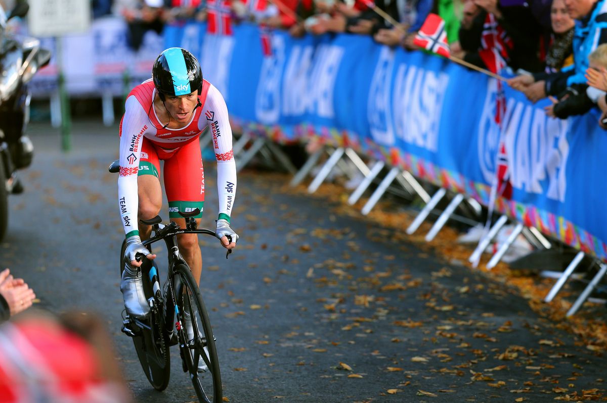 Vasil Kiryienka (Belarus) riding to fifth