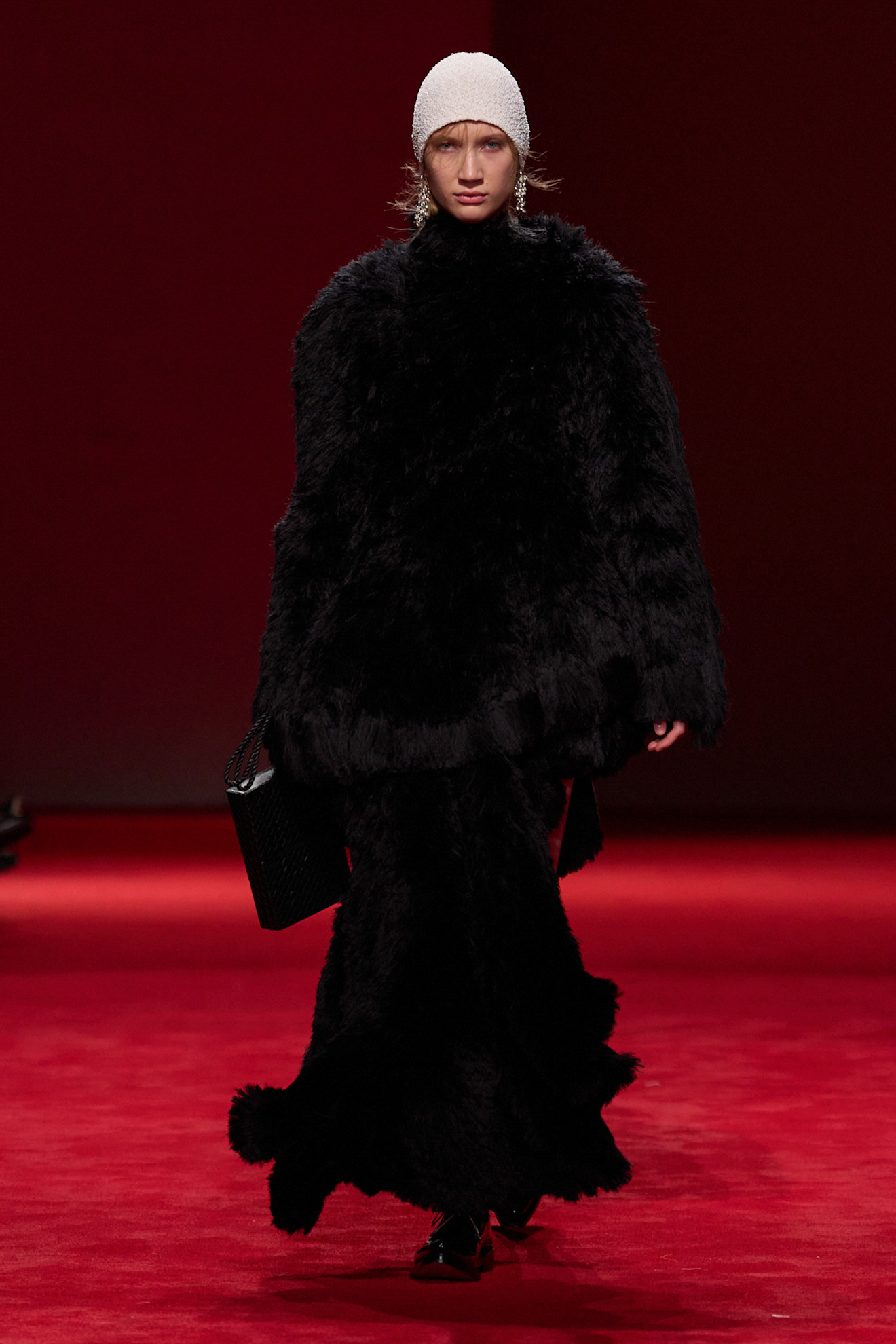 models on the Bottega Veneta Fall 2026 fashion show