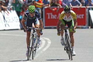 ADELAIDE, AUSTRALIA - JANUARY 21: Alejandro Valverde (L) of Spain and the Movistar Team just edges out Simon Gerrans (R) of Australia and the Greenedge team to win stage five of the 2012 Tour Down Under on January 21, 2012 in Adelaide, Australia. (Photo by Morne de Klerk/Getty Images)