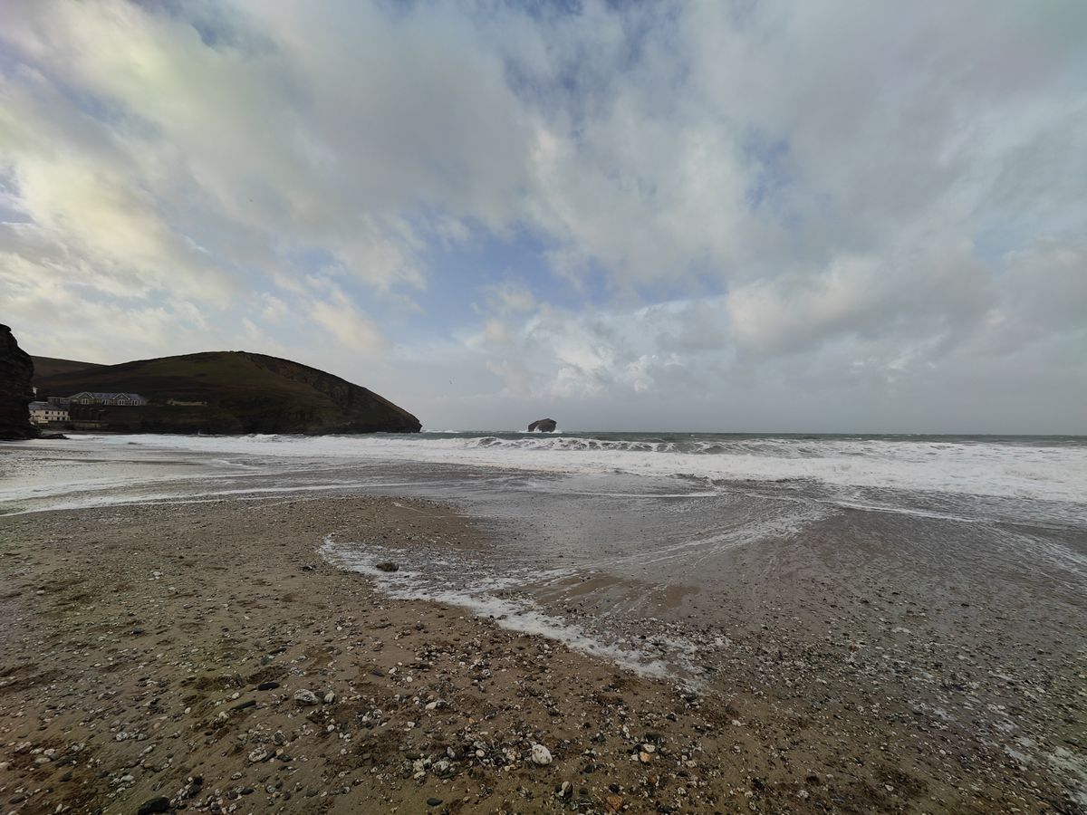 Nubia Red Magic 9 Pro camera sample island ultra-wide