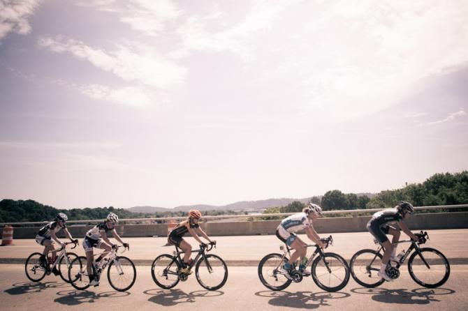 A break forms early in the race.