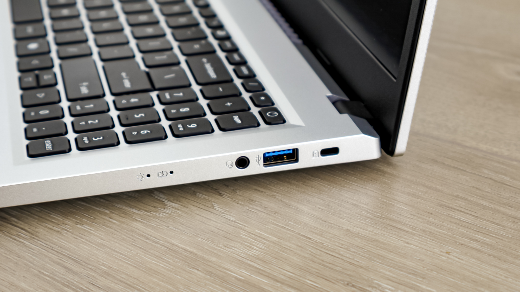 The ports on the right side of the Acer Aspire Go 15 (2025)