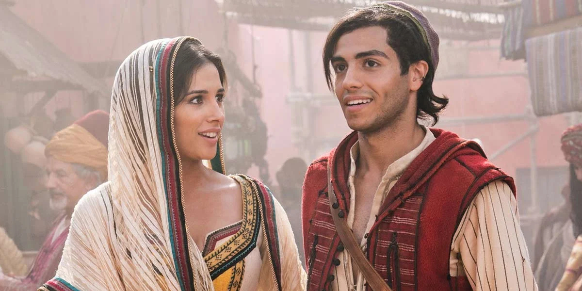 Naomi Scott and Mena Massoud in 2019&#039;s Aladdin