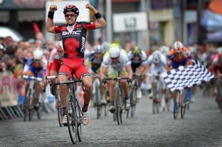 One day after his birthday, Adam Blythe (BMC) celebrated with a victory at Binche-Tournai-Binche.