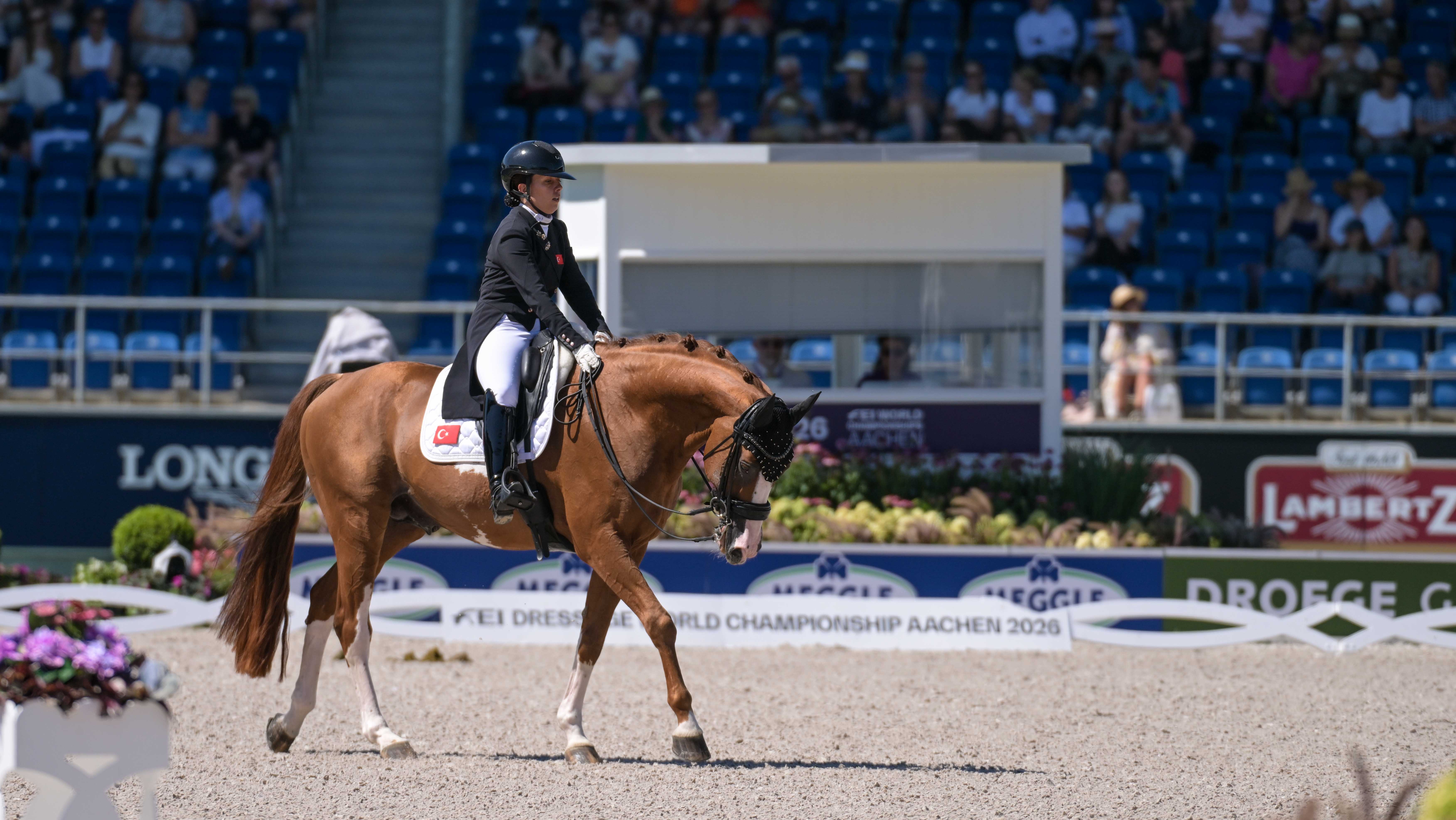 Rotem Jale Ibrahimzadeh riding Hexagon&rsquo;s Double Dutch at the 2026 World Championships in Aachen