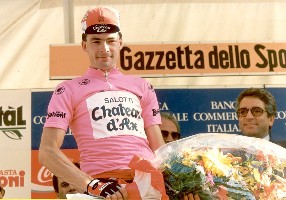 1990, Giro d'Italia, stage 01 Gianni Bugno in the maglia rosa