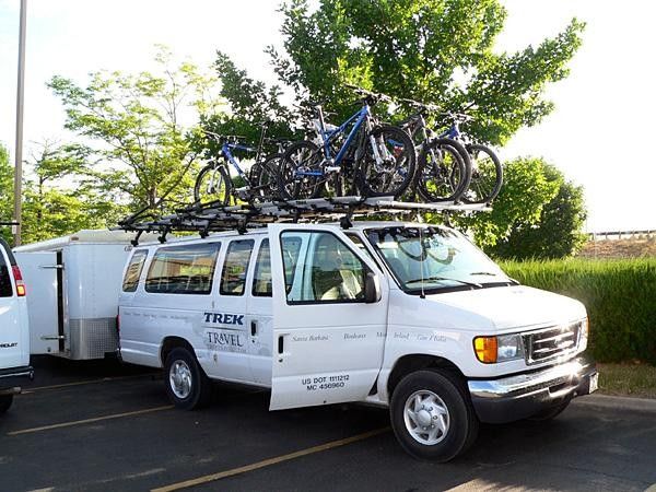 Now this is what I call a roof rack.
