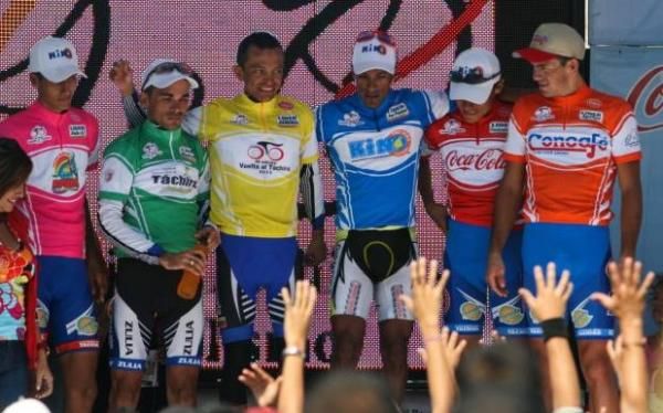 The jerseys after stage 7