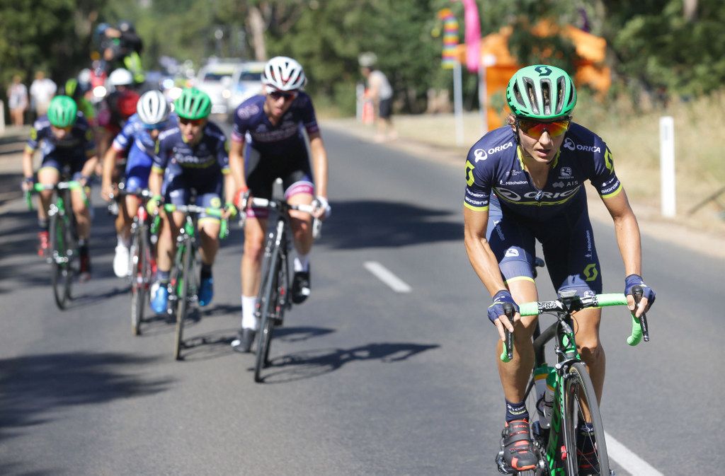 Katrin Garfoot (Orica-Scott) makes her move