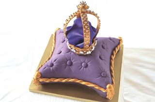 Jubilee crown cake