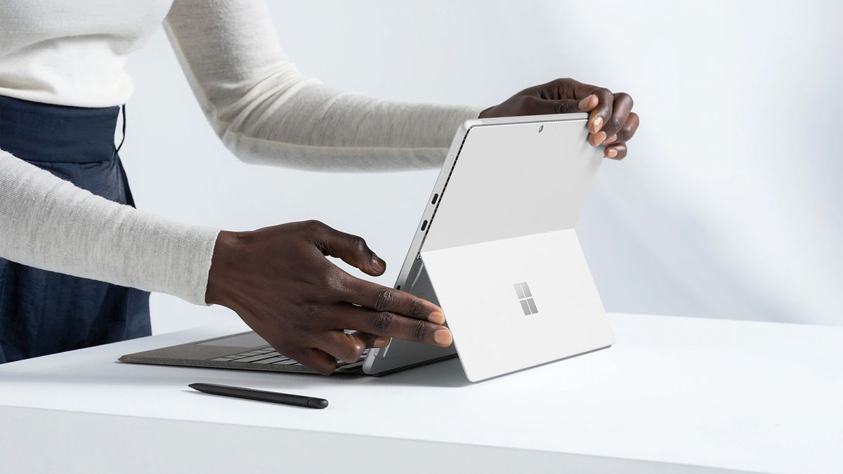 Windows 11 makes now the perfect time to buy a new laptop at Currys