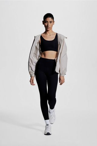 Pocket-Detail Sports Leggings in Drymove™