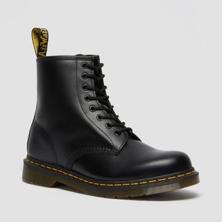 dr martens classic lace up boots