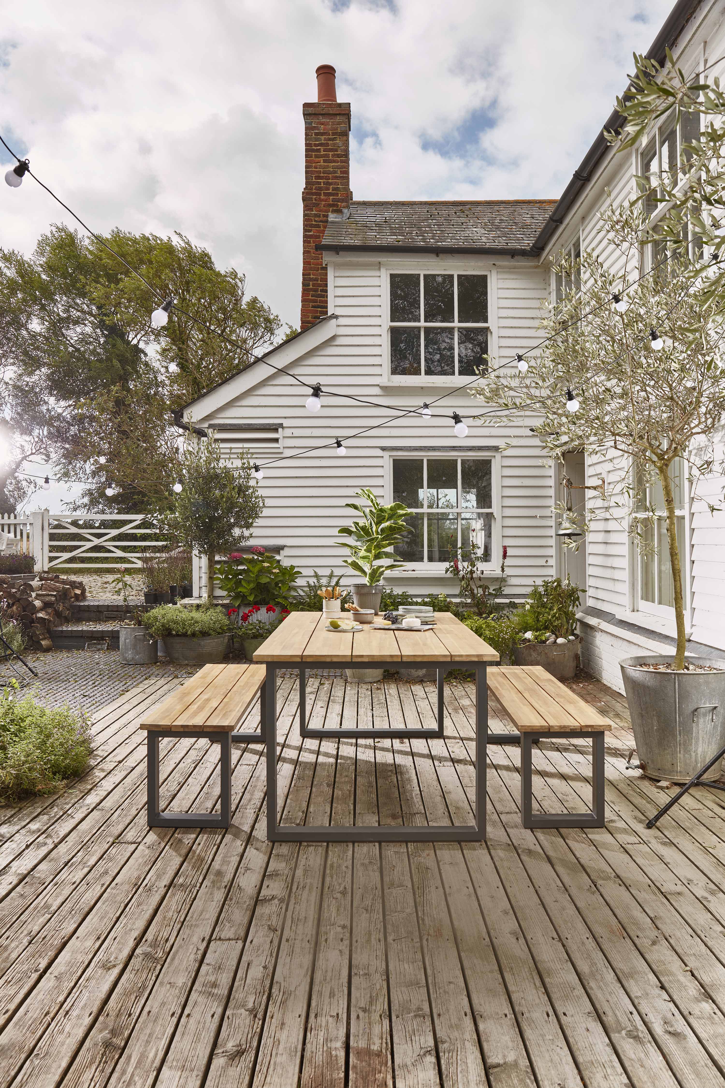 how-to-clean-deck-without-pressure-washer-embracing-effective-deck