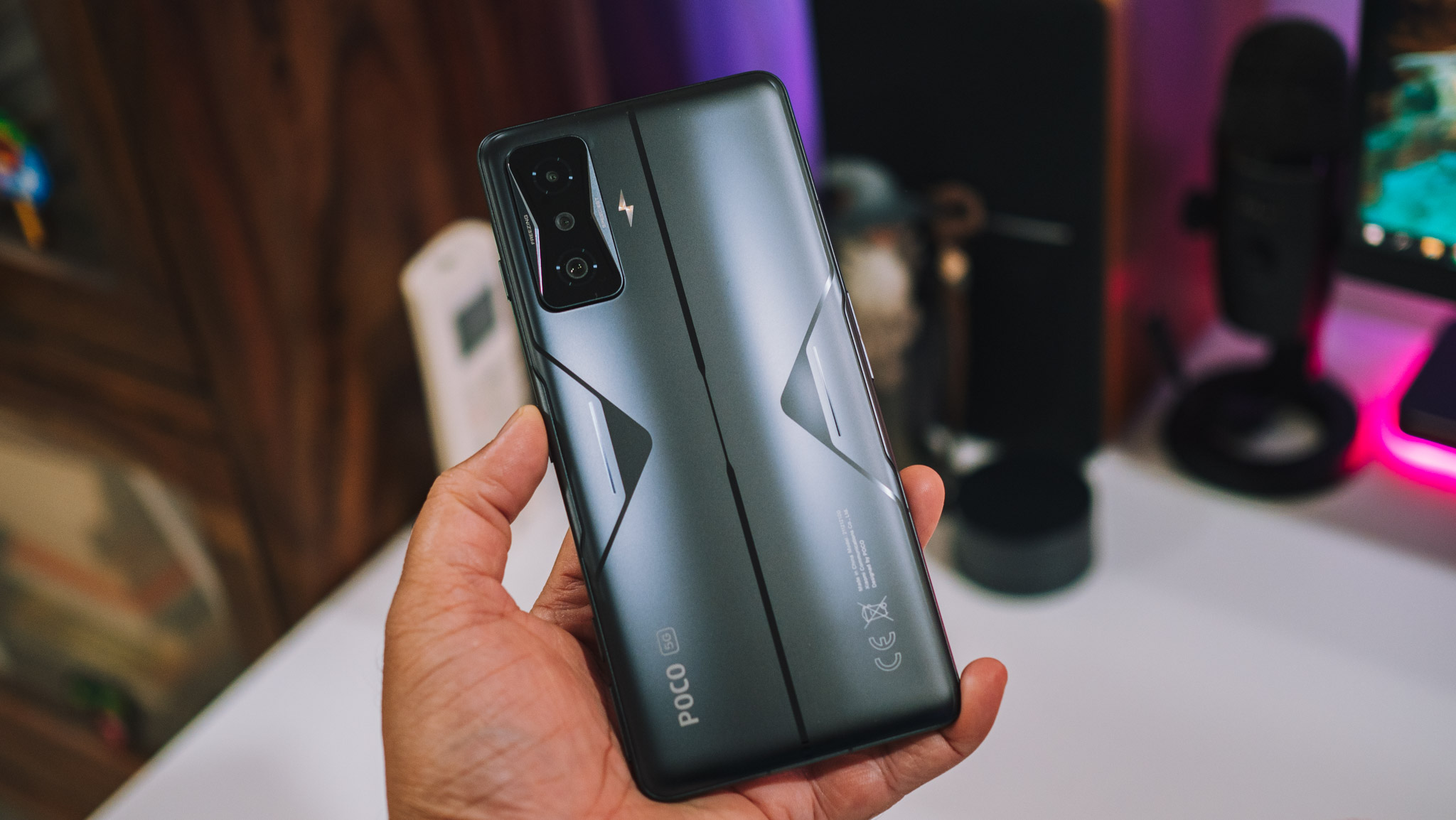 Poco F4 GT review: a powerful phone for gaming