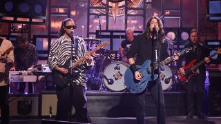 H.E.R. performing with Foo Fighters on Saturday Night Live
