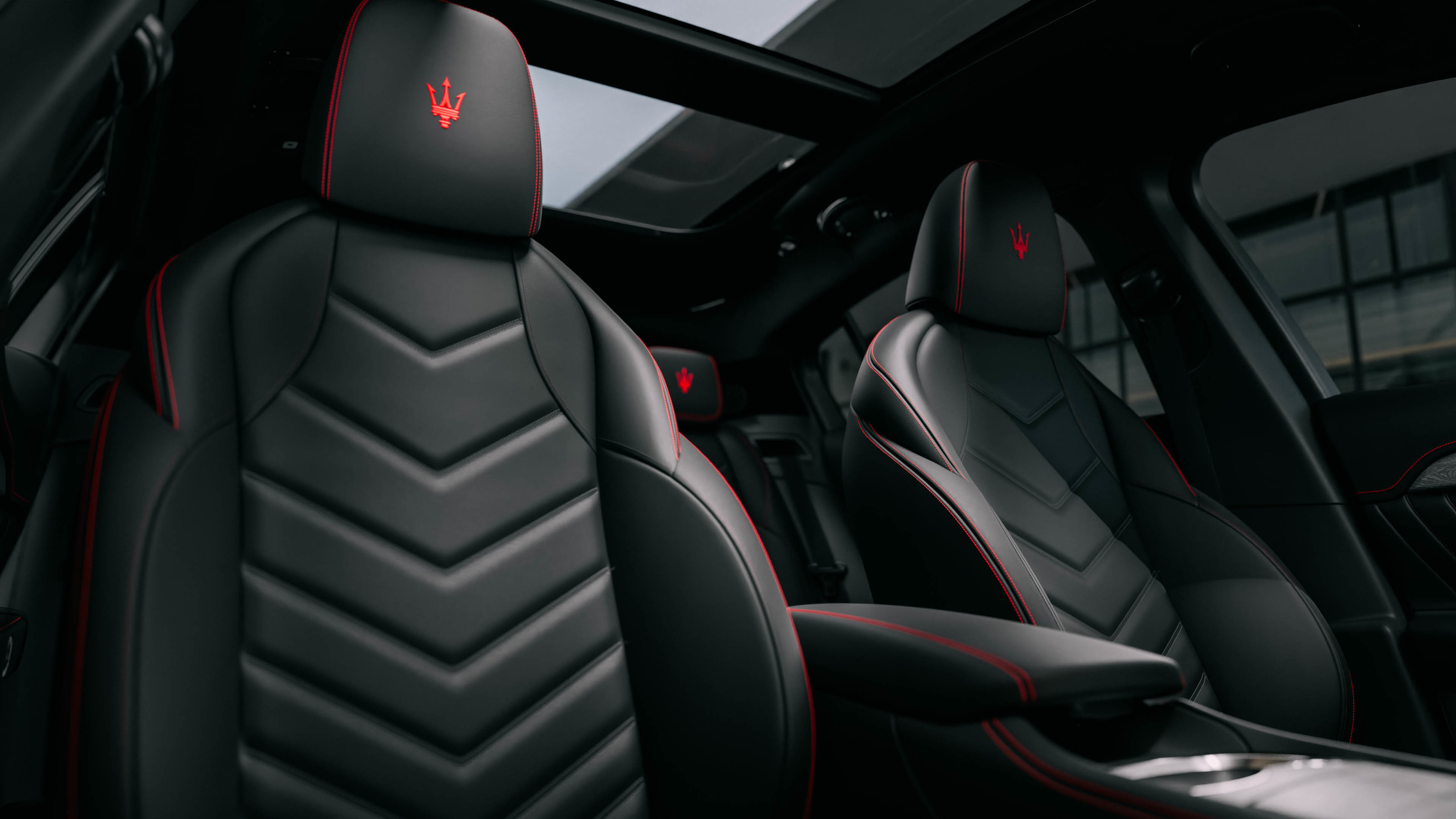 Inside the Maserati Grecale Folgore