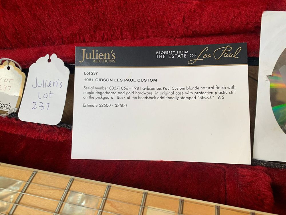 A Gibson Les Paul Custom 1981 owned by Les Paul