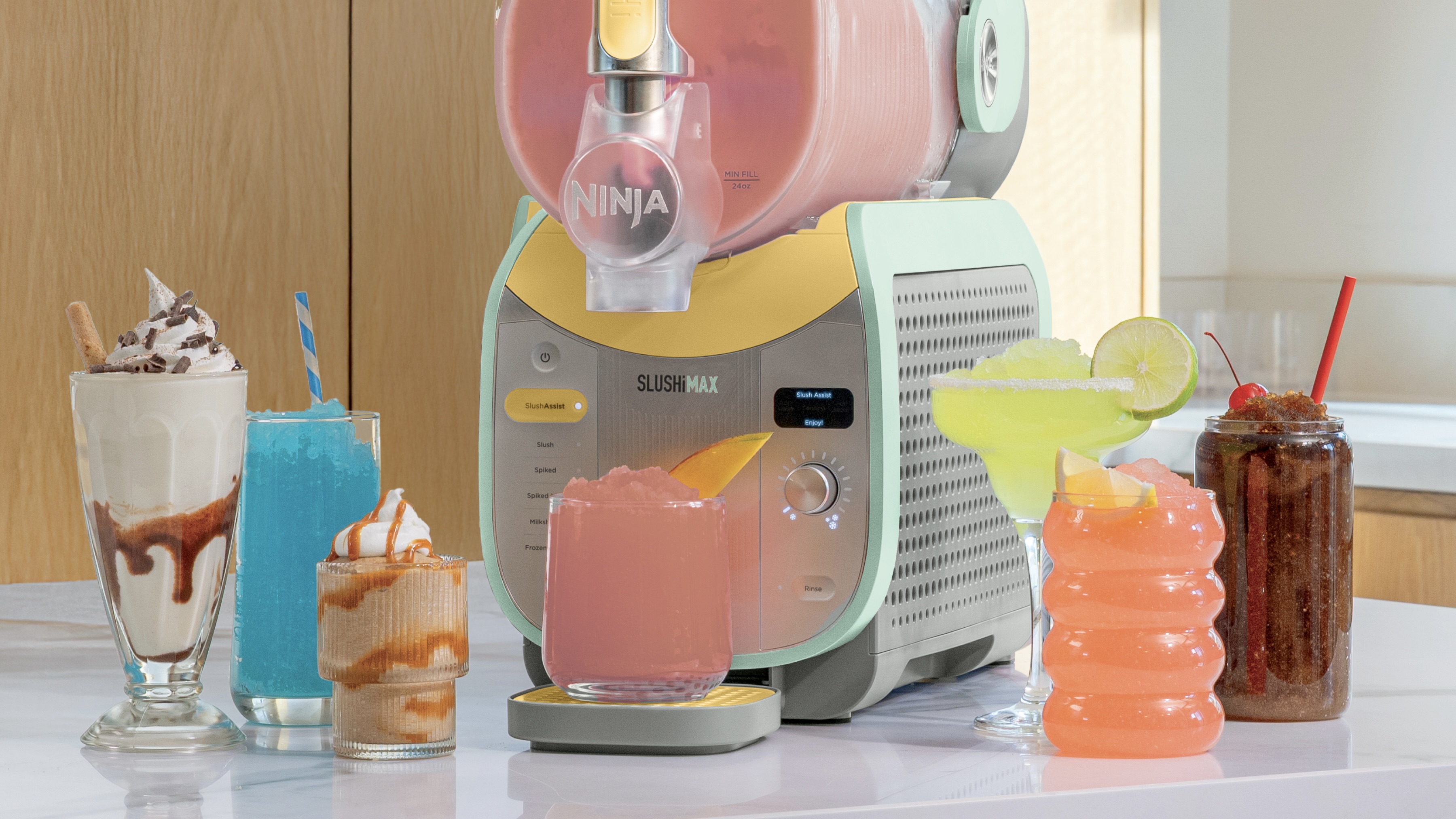 SLUSHi Max Smart Frozen Drink Maker