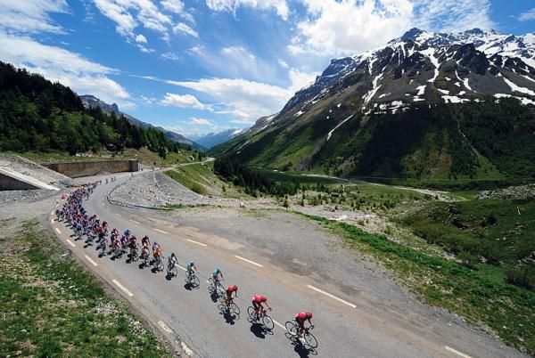 Stunning mountain scenery of stage 5 at the Crit&eacute;rium du Dauphin&eacute;.