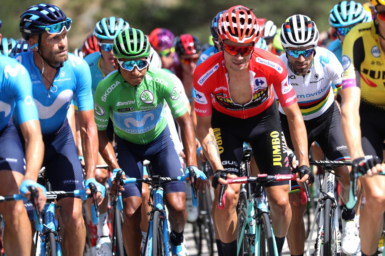 Quintana, Roglic and Valverde in the peloton on stage 18