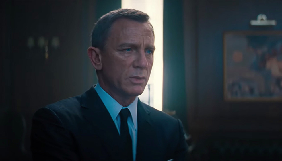 Daniel Craig says goodbye to James Bond in the most emotional way
