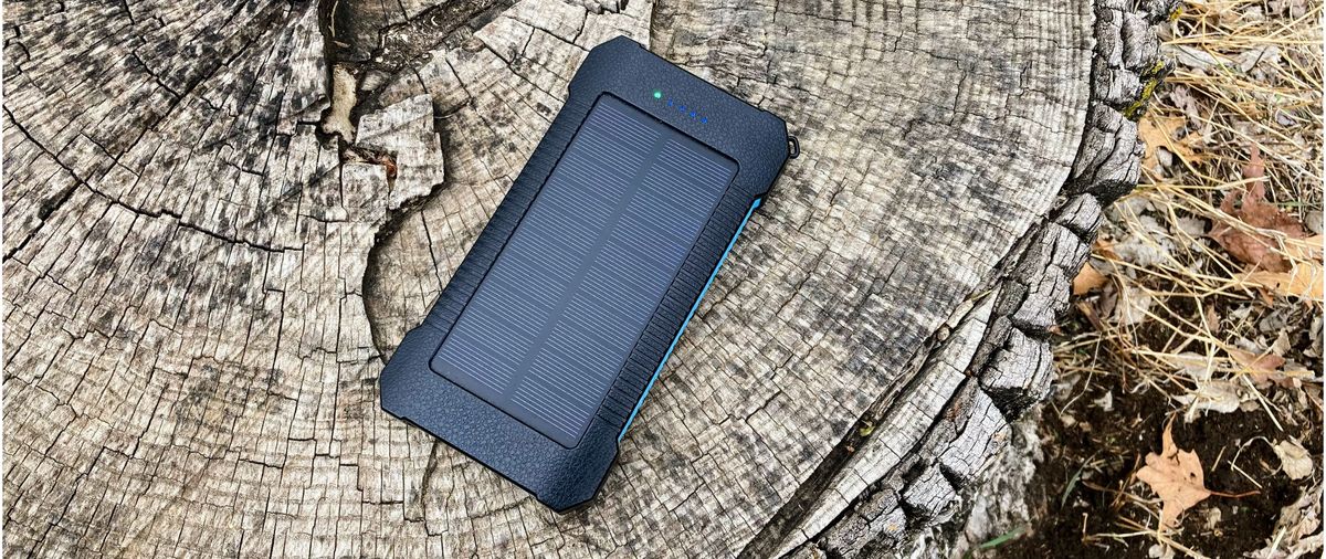 How to charge your phone using only solar power