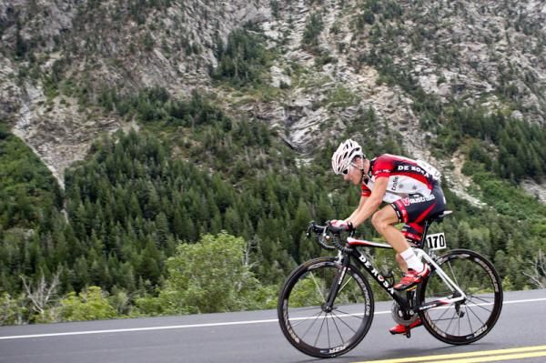 Jai Crawford (Fly V Australia) leaves everyone behind and takes off alone.