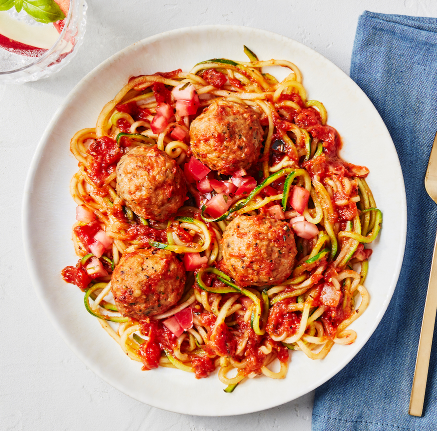 Freshly meatballs and spaghetti