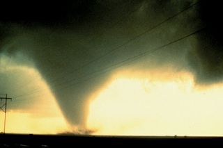 weather, tornadoes, tornado history, safety