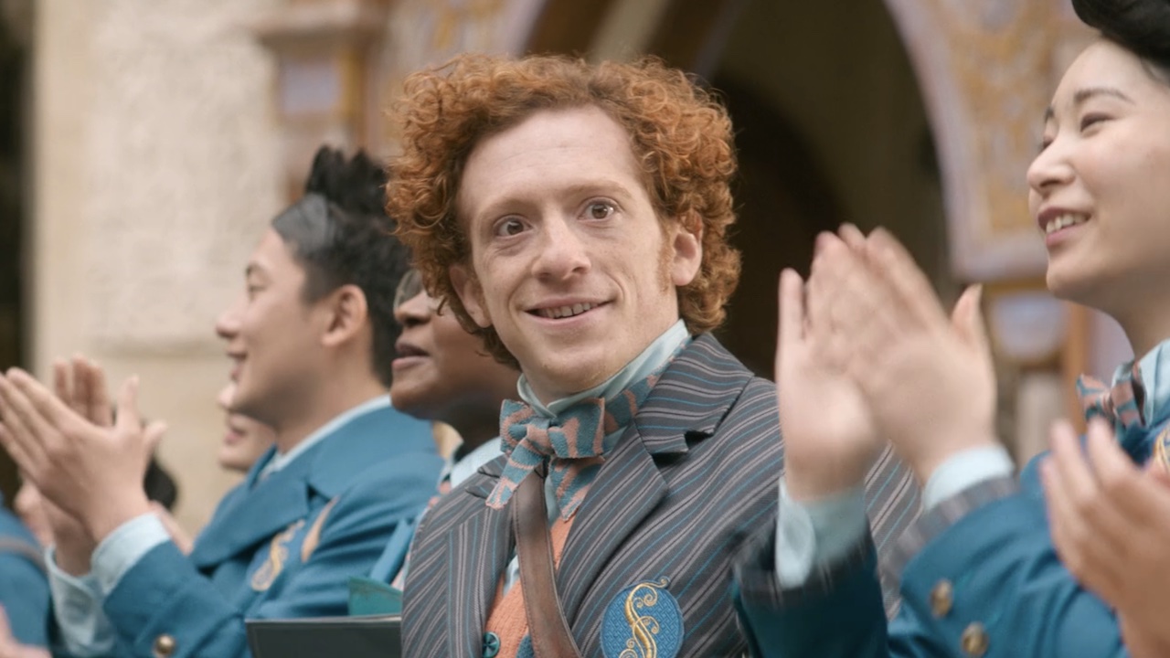 Boq smiling at Nessa on the first day at Shiz