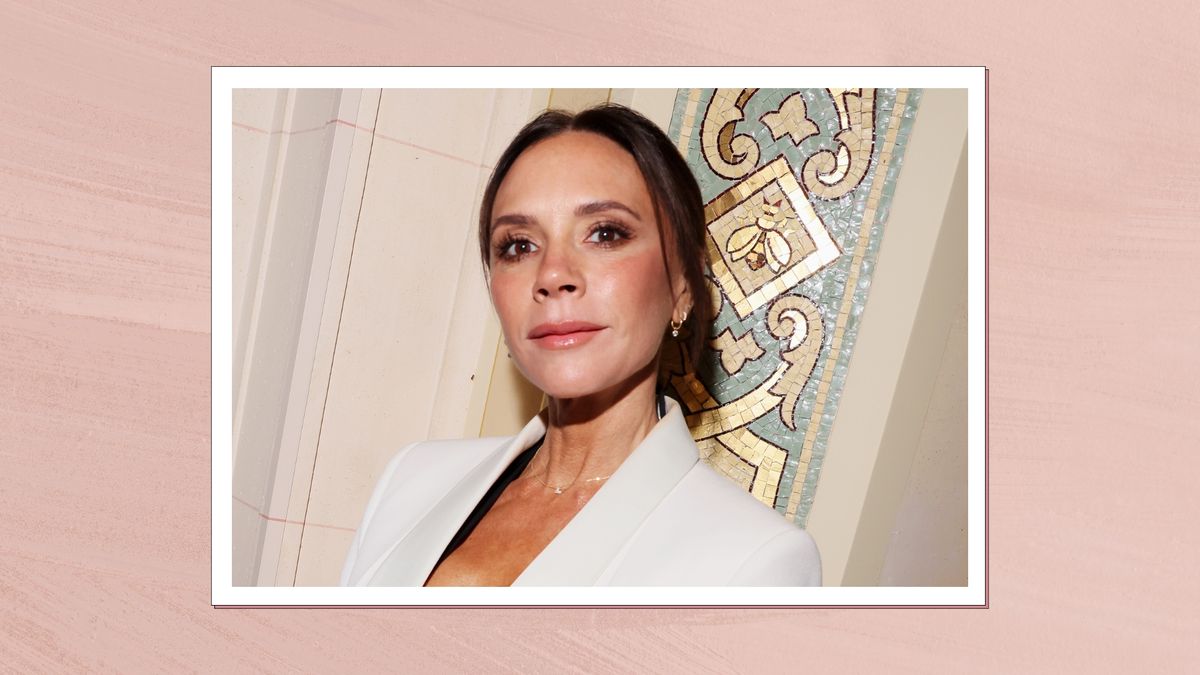 Victoria Beckham explique comment elle crée son smoky eye signature pour la saison des fêtes