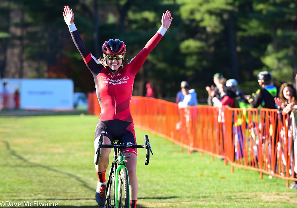 Emma White (Cyclocrossworld.com) wins the Cycle-Smart International on Sunday