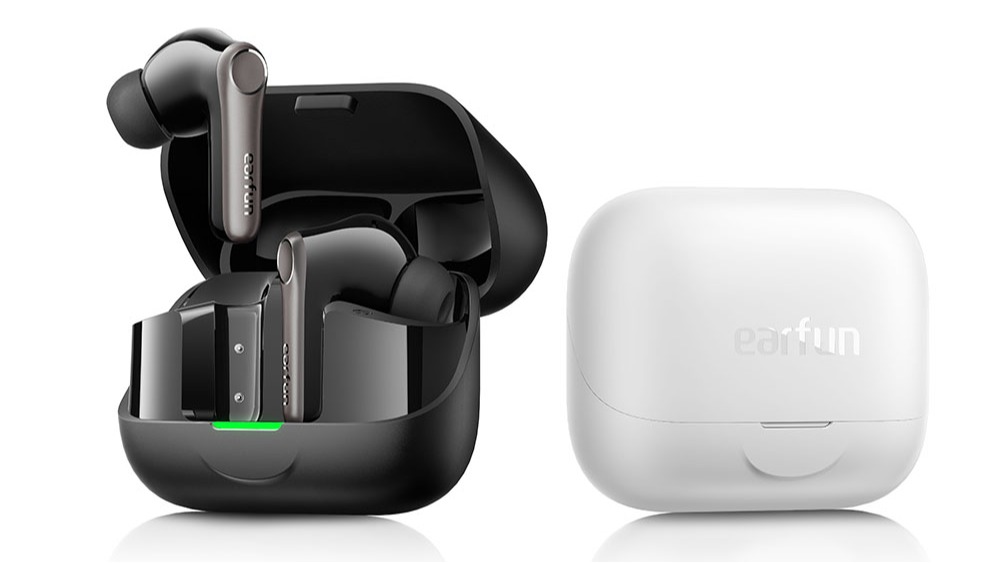 EarFun Air Pro 4+ wireless earbuds in black and in white
