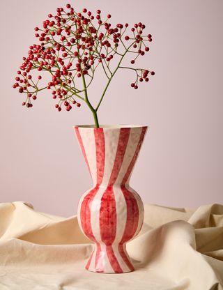 Coral and white wavy stripe vase