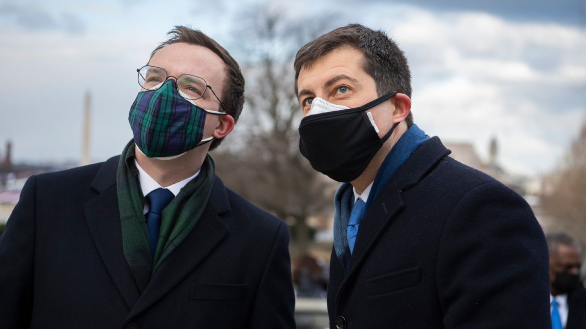 Should we be wearing two masks to fight Covid19? Here's why double