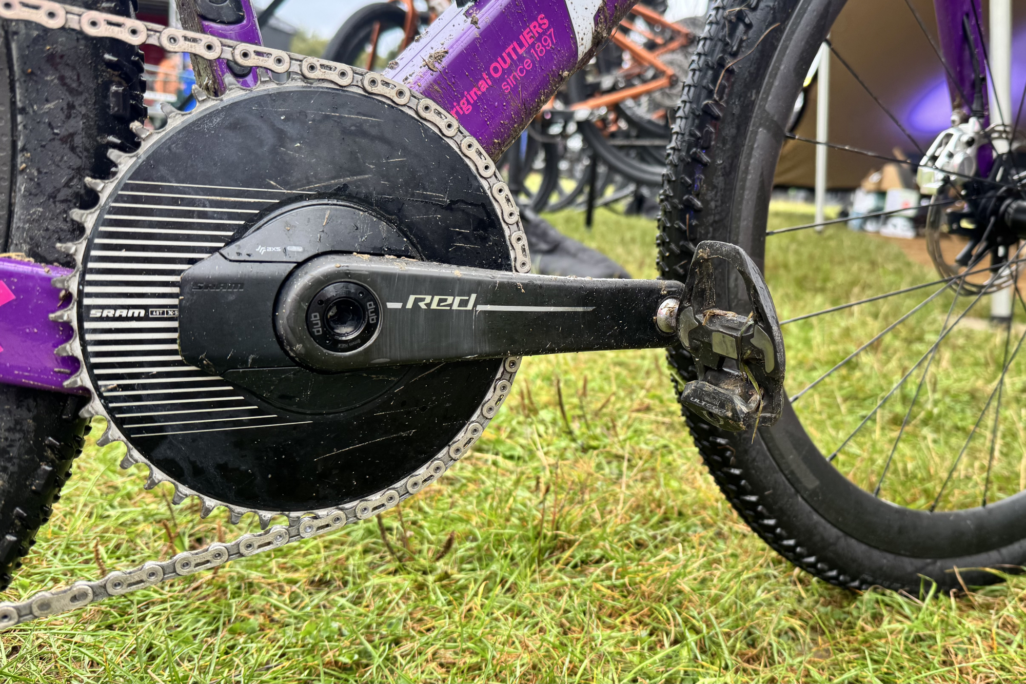 Jenson Young&#039;s (Ribble Outliers Team) road pedals fitted to his gravel race bike