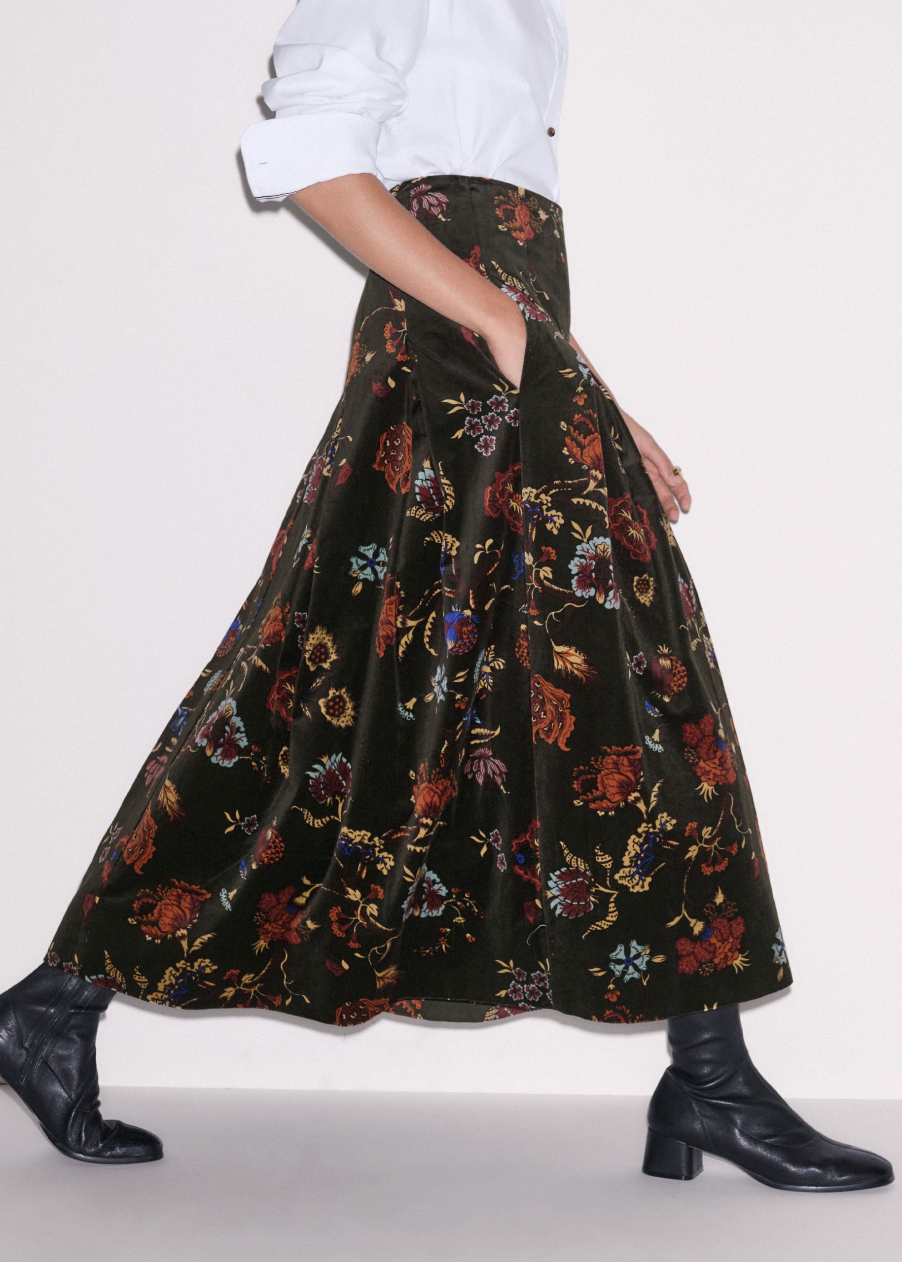 Pleat Maxi Skirt