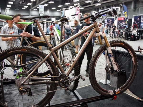 This Vertigo 'Dr. Jon' looks to be a beast of a 29" titanium hardtail - and we mean that in a good way.