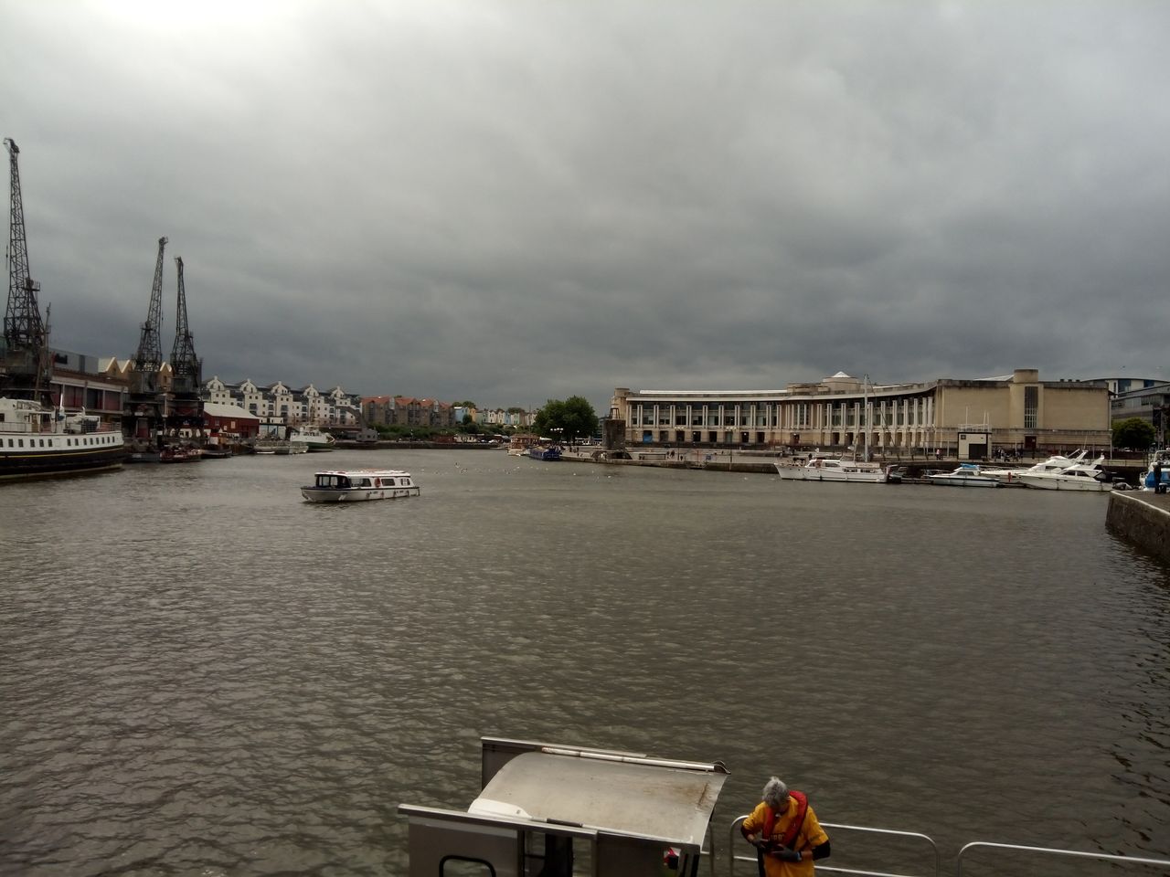Reasonably well captured skies, but the foreground is very murky again