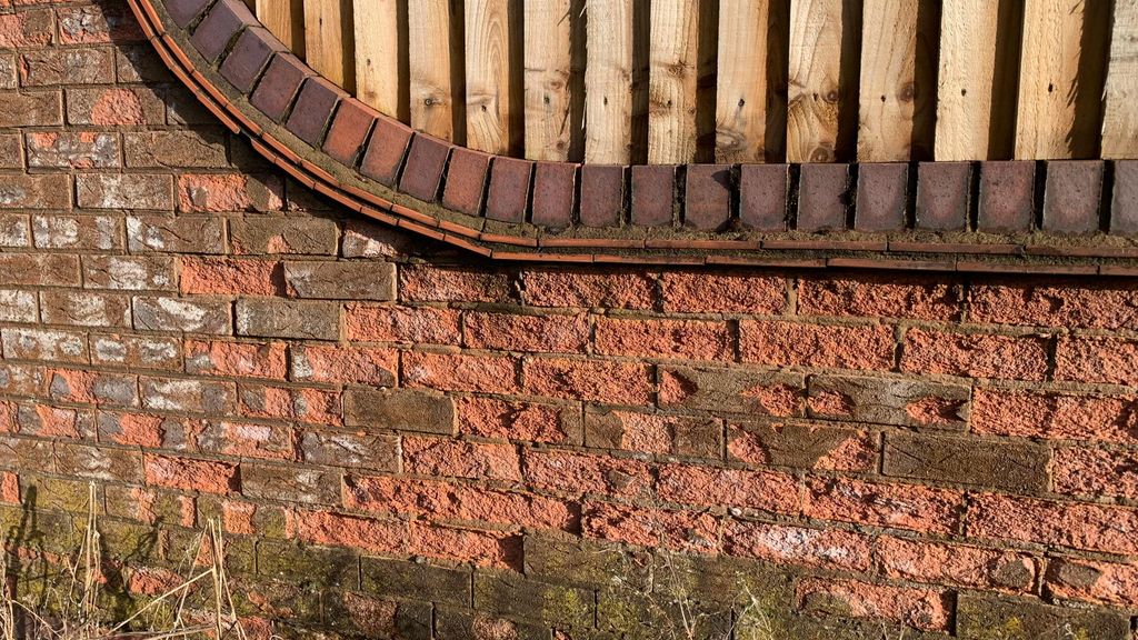 Removing a brick from a wall How to replace damaged bricks Homebuilding