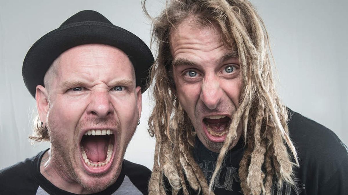 Corey Taylor posing with Randy Blythe