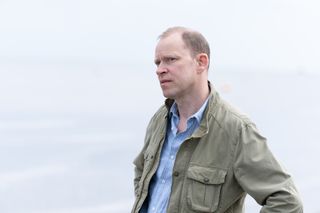 Is poor Tom (Robert Webb) going to get the elbow from Pearl?