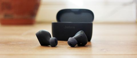 the jabra elite 4 active with their charging case