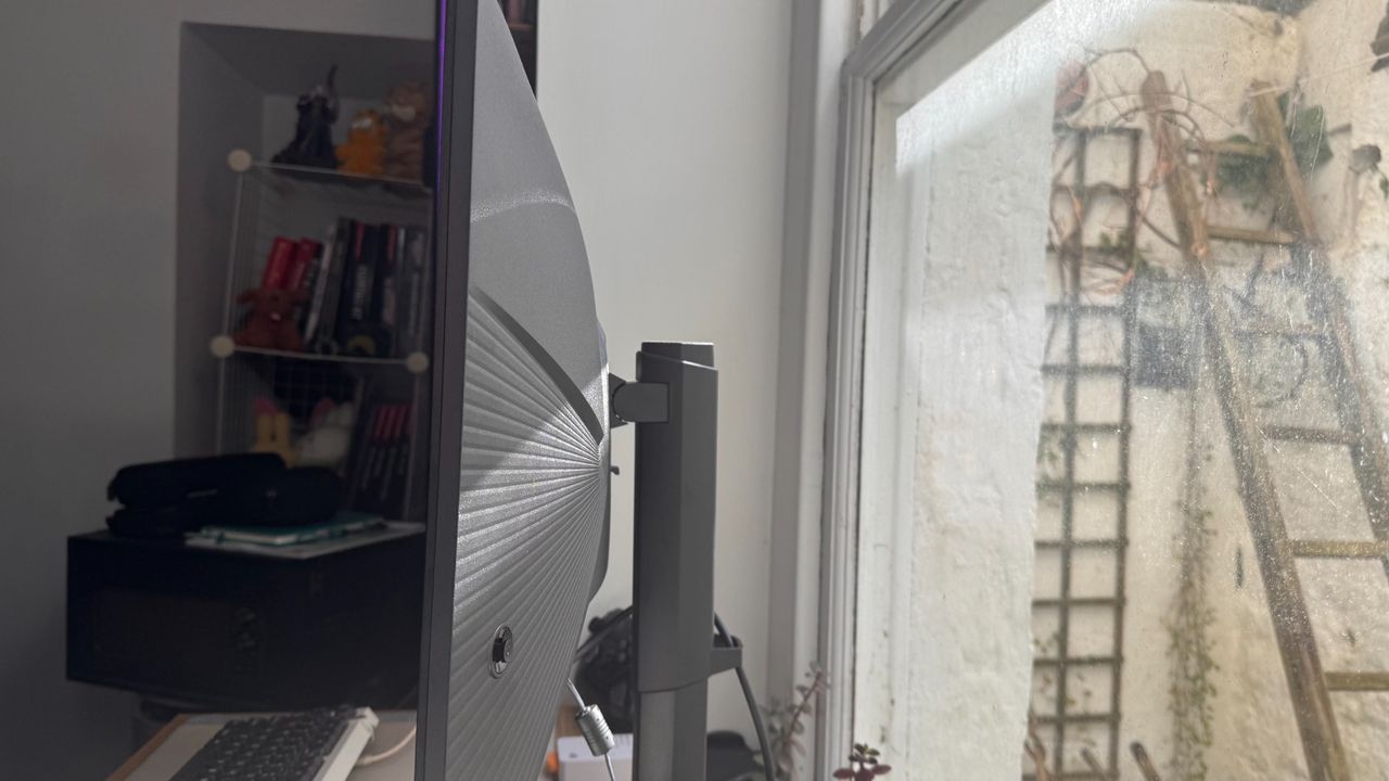 Koorui G2741L gaming monitor
