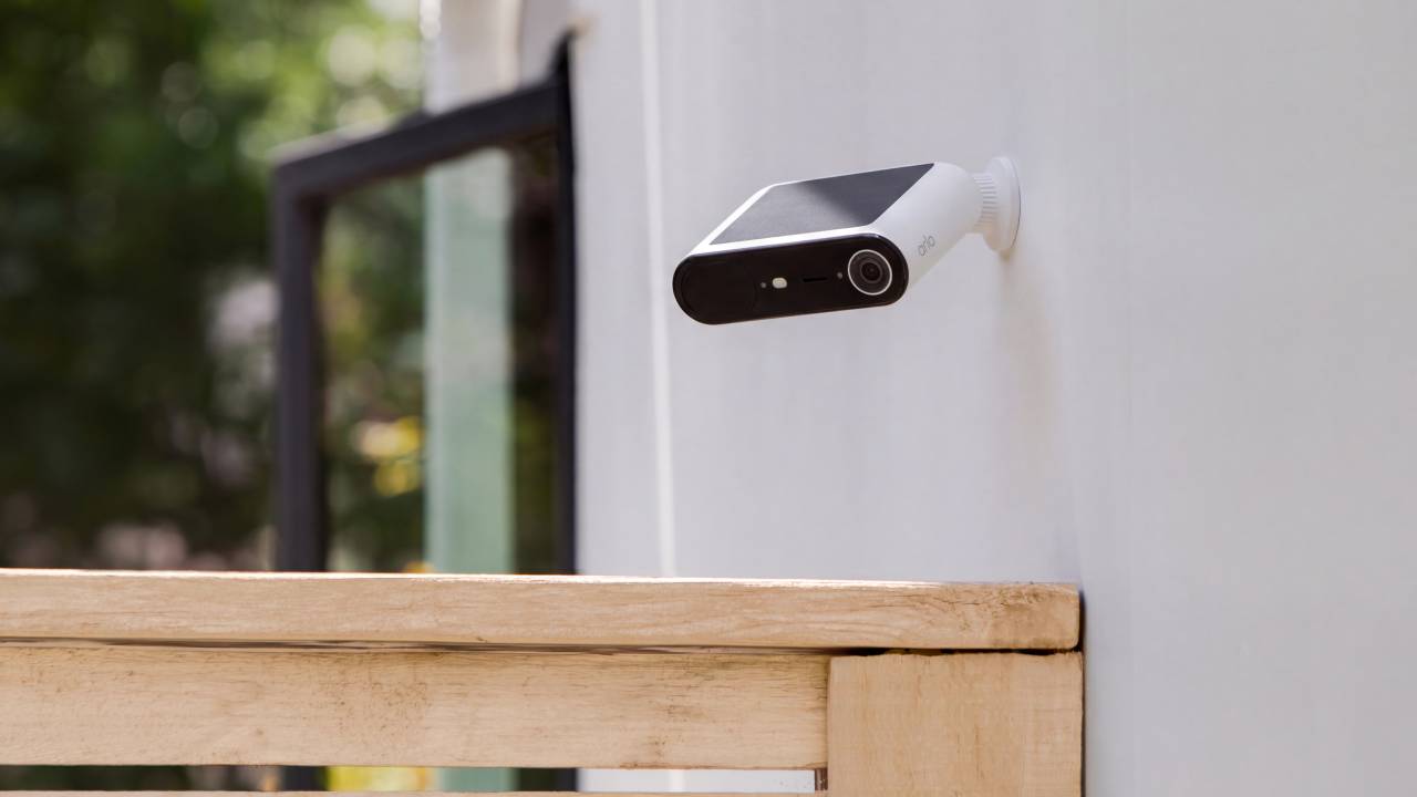 Arlo Essential Solar Security Camera