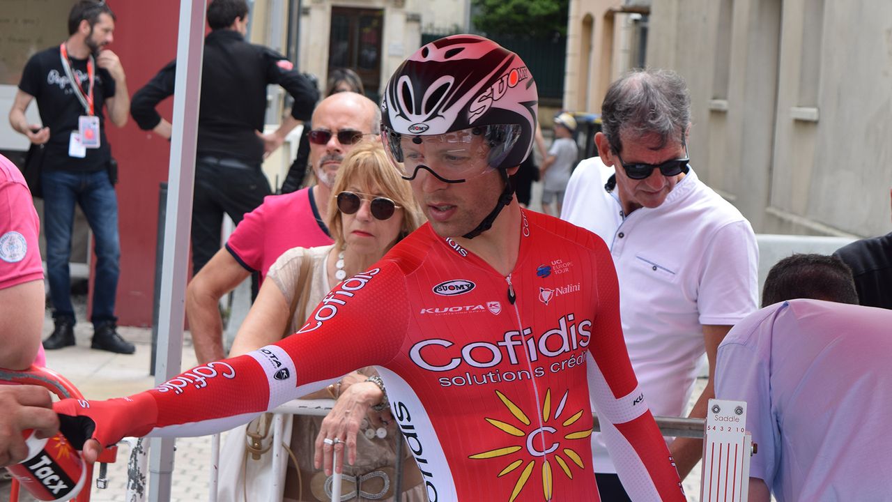 Cofidis use the lesser seen Suomy helmets
