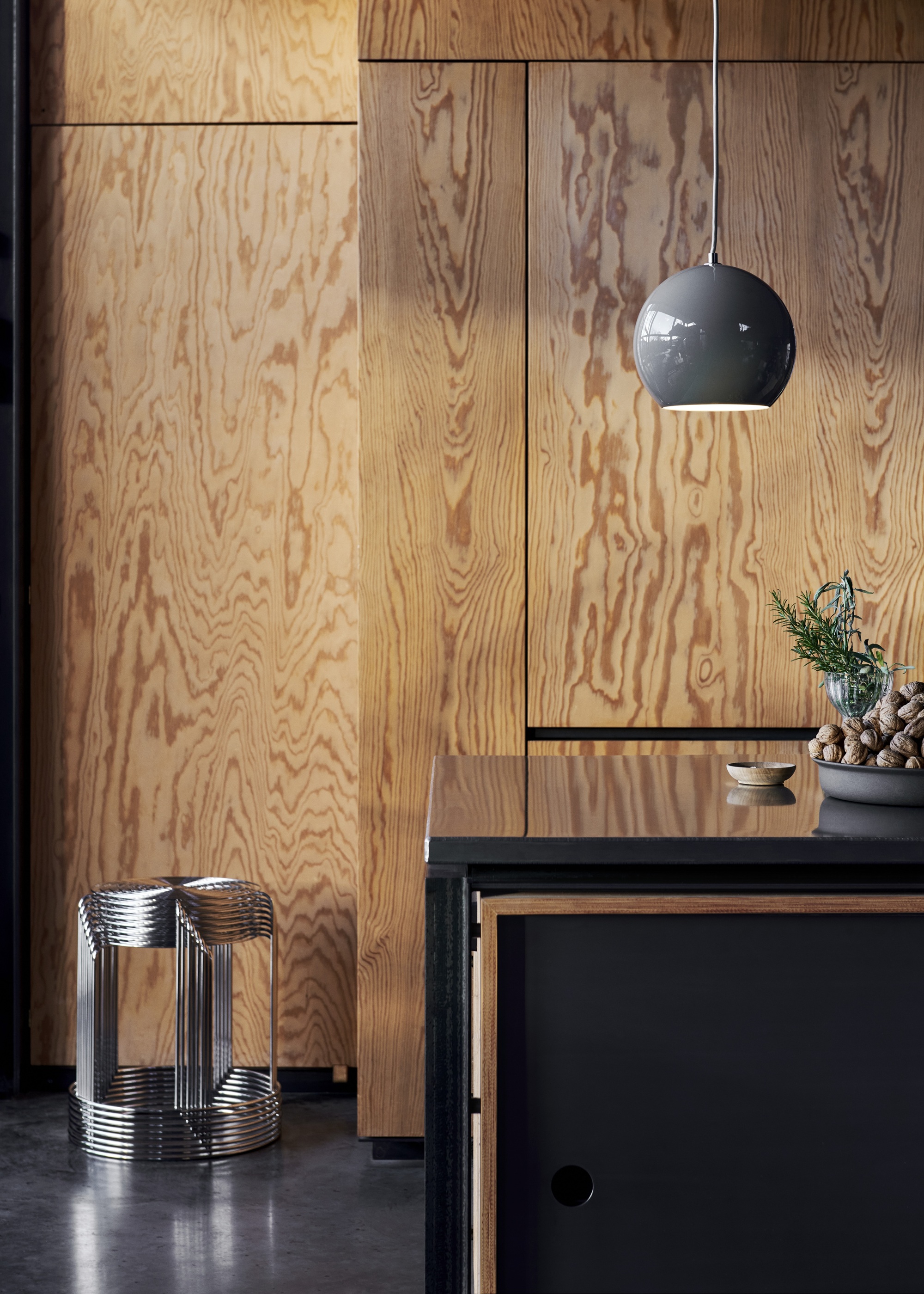 Topan VP6 Grey Beige, Verner Panton, &amp;amp;Tradition and Wire Stool VP11, Verner Panton, &amp;copy;&amp;amp;Tradition.