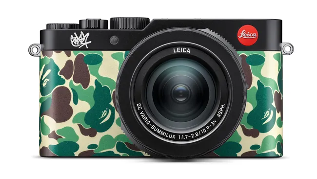 Leica D-Lux 7 BAPE x STASH Black