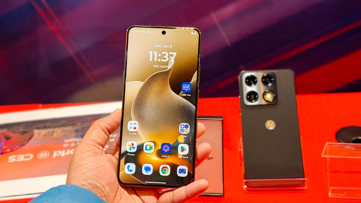 Motorola Signature hands-on testing at Android Central